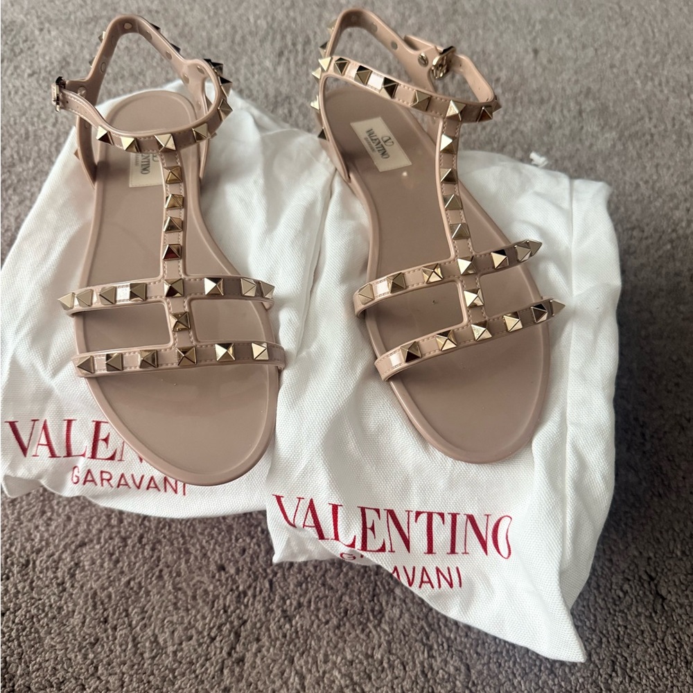 Valentino Garavani Nude Studded Sandals